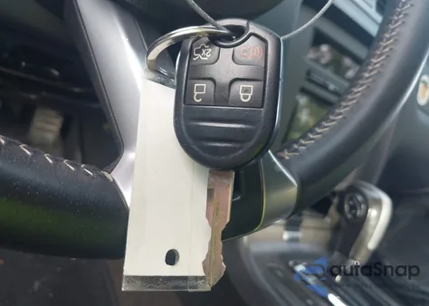 2013 Ford Mustang V6 z USA, uszkodzony, nr VIN 1ZVBP8AM7D5279716